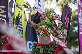 Dancing girls