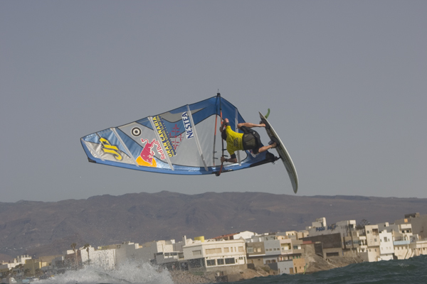 gc04_polakow forward Lakow forward