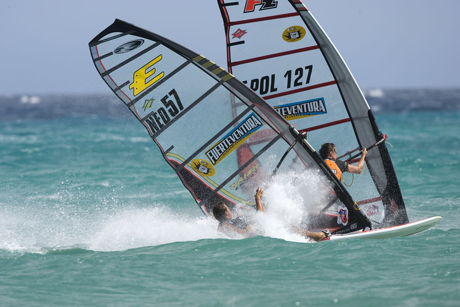 F07 sl Van der Steen goes down Van der Steen goes down