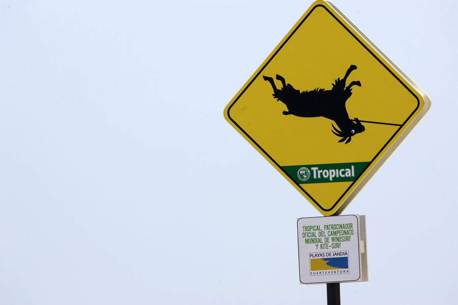 F07 ls High wind warning Fuerte style High wind warning Fuerte style