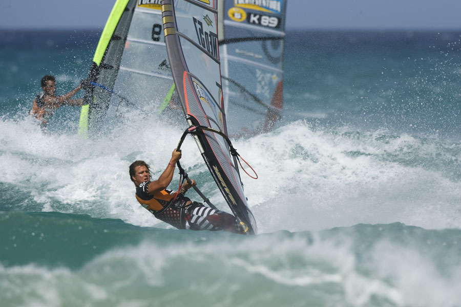 F07 sl Ben Van Der Steen at the finish line Ben Van Der Steen at the finish line