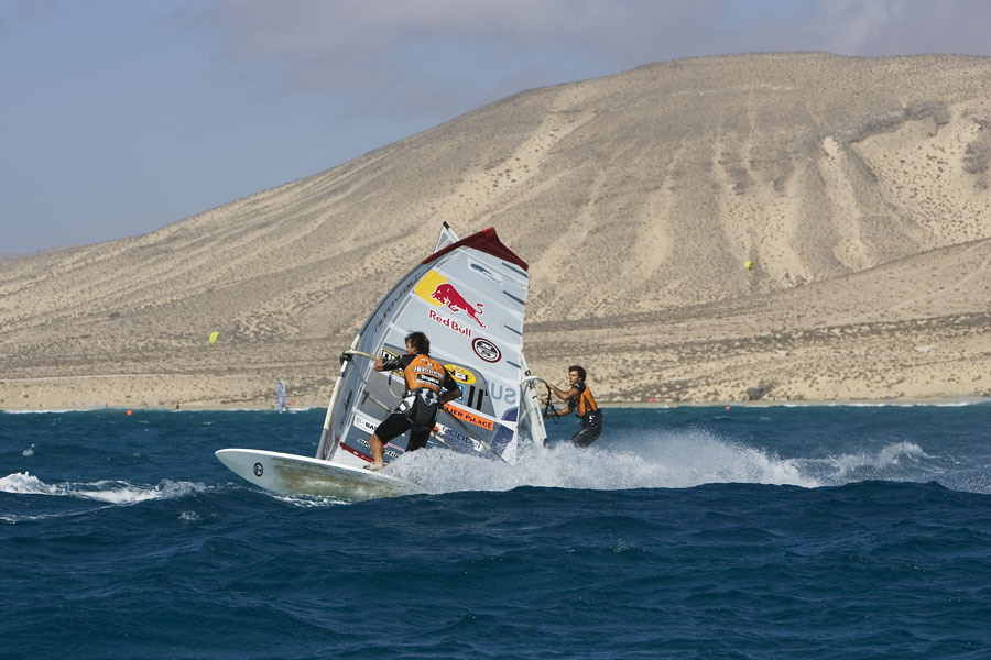 F07 sl Dunkerbeck at the outside mark Dunkerbeck at the outside mark