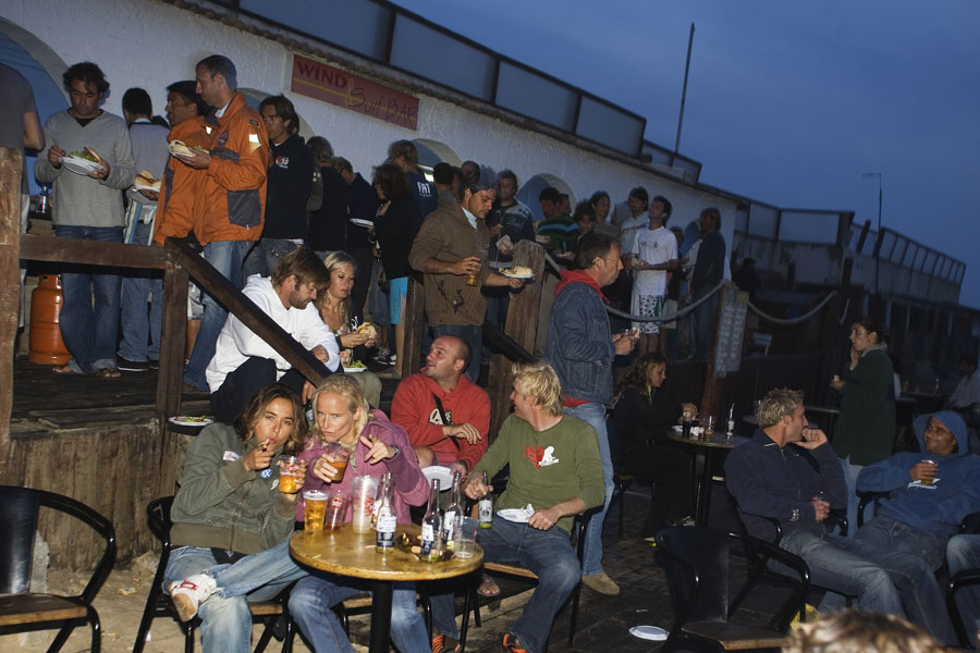 G07 ls beach barbeque Beach barbeque