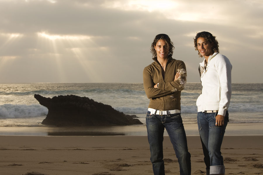 G07 ls The Moreno sisters The Moreno sisters