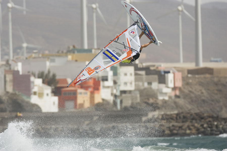 GC07 wv Moussilmani fly's high Moussilmani fly's high