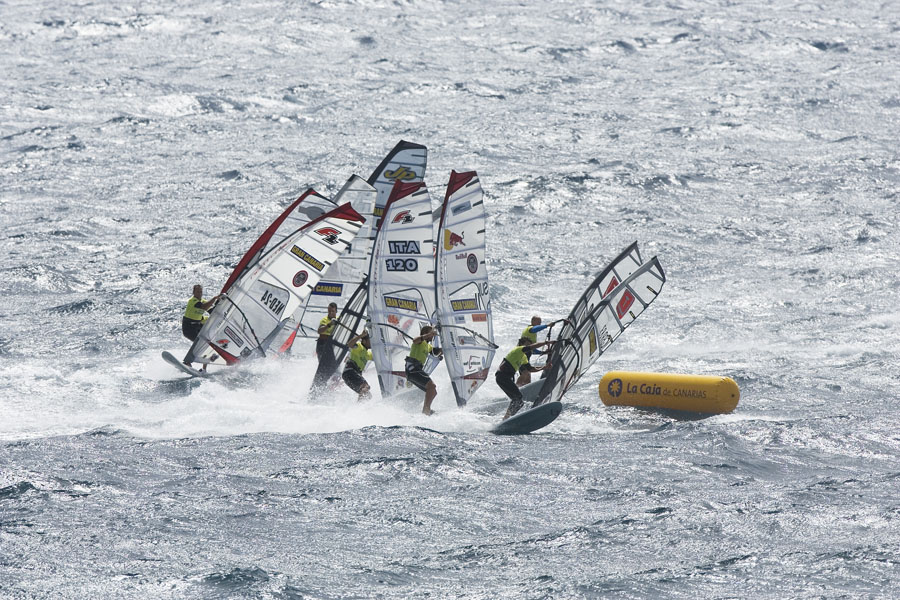 GC07 sl Race five final Williams out in front Race five final Williams out in front