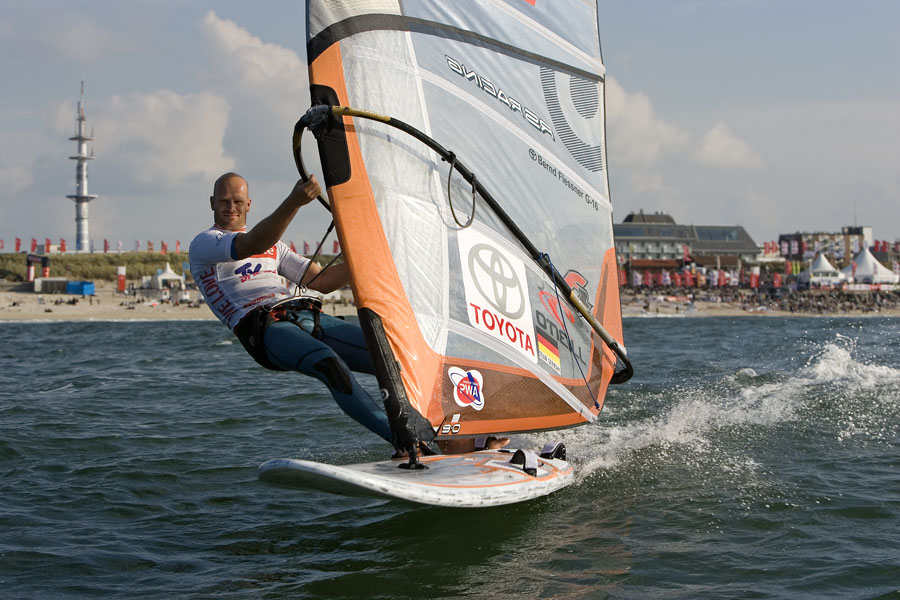 S07 sl Flessner takes the losers final Flessner takes the losers final