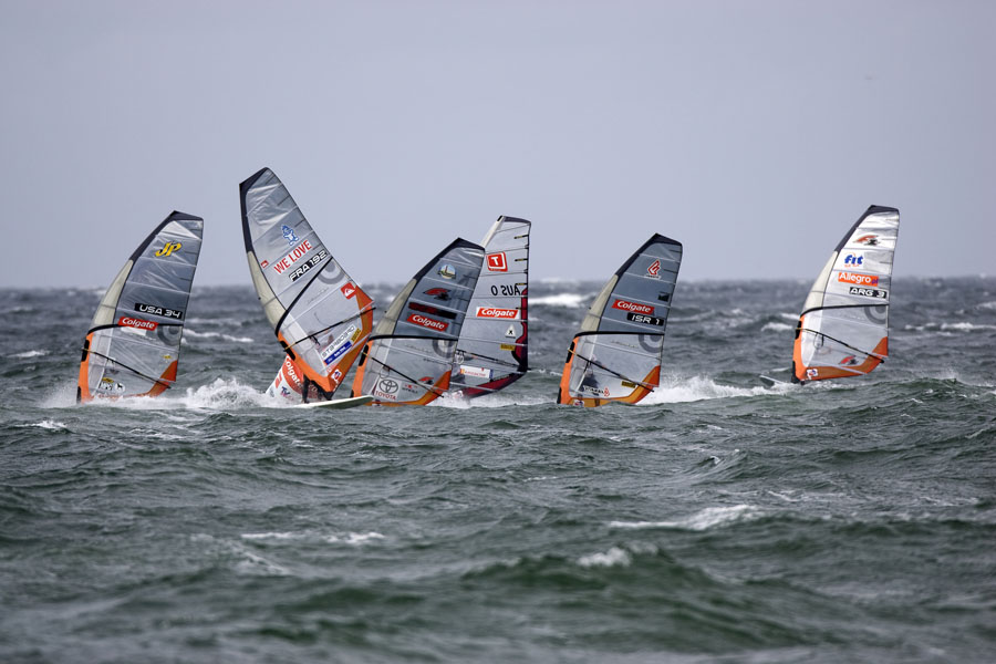 S07 sl Semi final action Semi final action