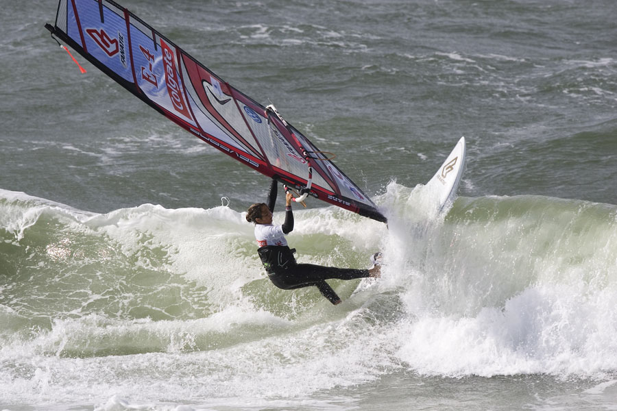 S07 wv Late smack from Nayra Late smack from Nayra