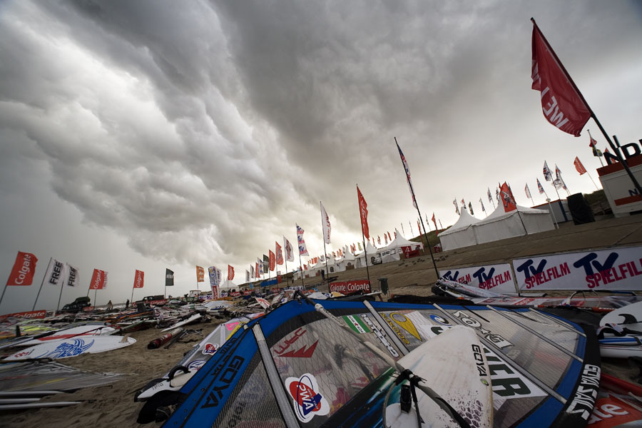 S07 ls broody skies over Sylt this morning Broody skies over Sylt this morning