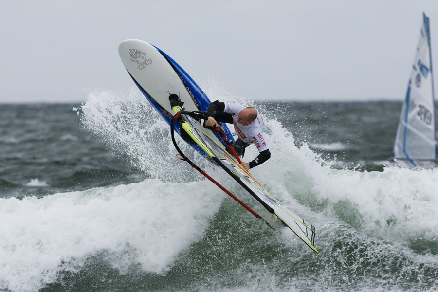 S07 wv Scott Mckercher smacks the inside section Scott Mckercher smacks the inside section