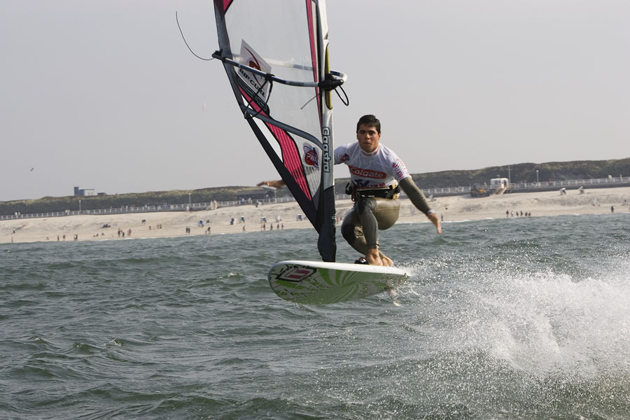 S07 fs Anthony Ruenes no hands Anthony Ruenes no hands