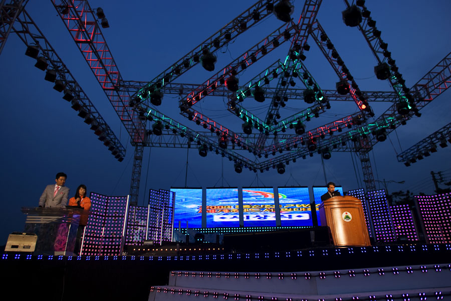 Jimmy Diaz up on stage