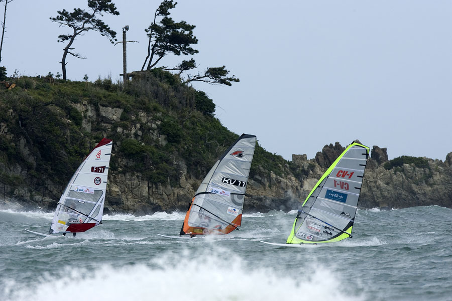 K08 sl Moussilmani, Maynard and Angulo warm up Moussilmani, Maynard and Angulo warm up