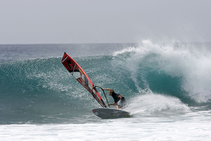 CV08 wv Levi Tunes in to Ponta Preta Levi Tunes in to Ponta Preta