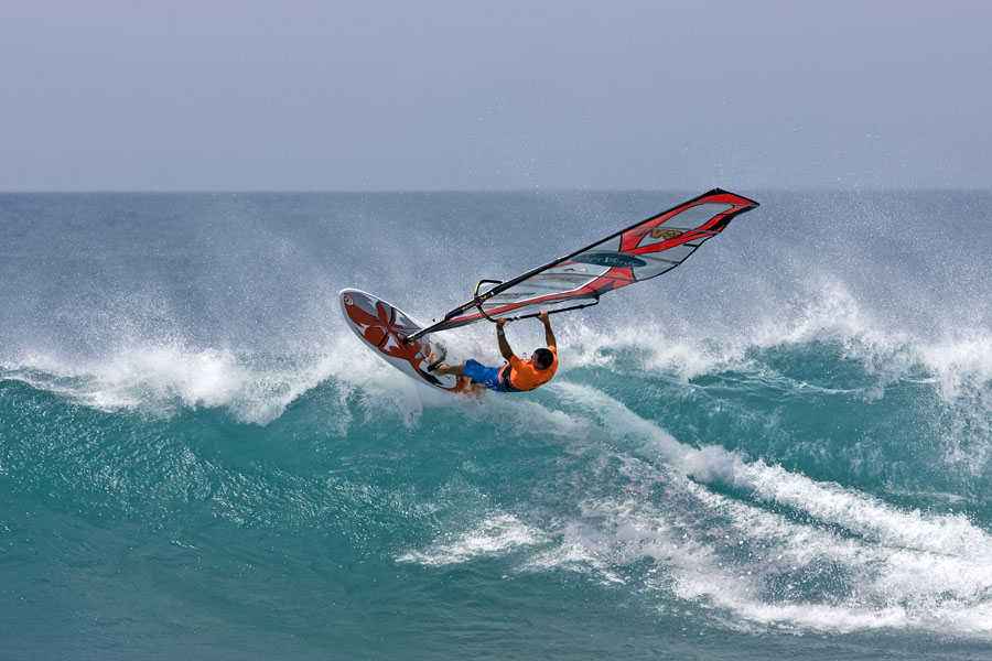 CV08 wv Angulo smacks it Angulo smacks it