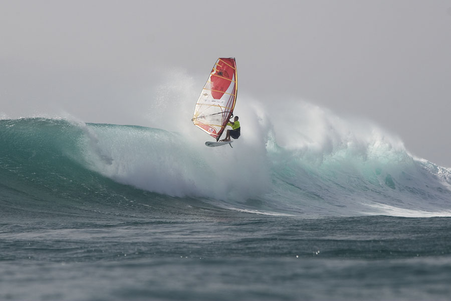 CV08 wv John Skye boosts an air John Skye boosts an air