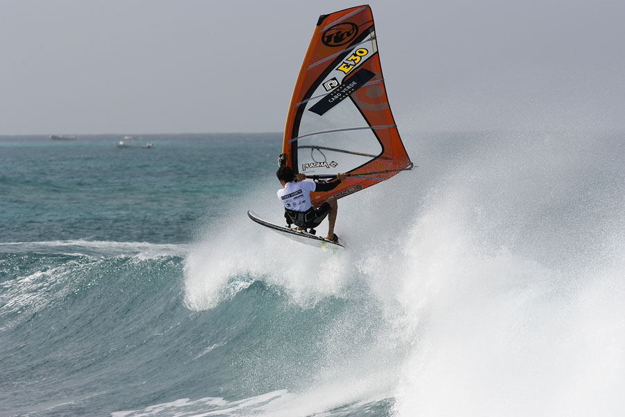 Cv08 wv Alex Mussolini Alex Mussolini