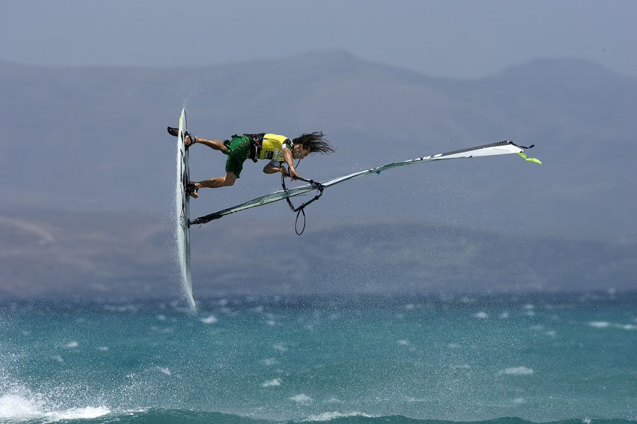 F08 fs Nicolas Akgazciyan Nicolas Akgazciyan