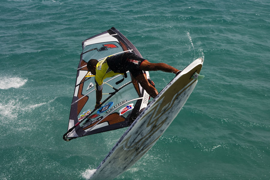 F08 fs Tonky Frans Tonky Frans