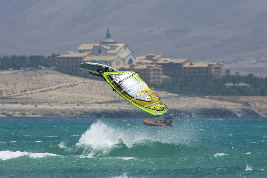 F08 fs Ricardo Back loop Ricardo Back loop