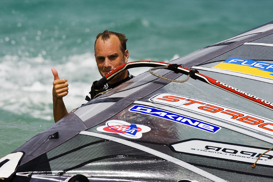 F09 ls Pritchard takes third, race three Pritchard takes third, race three