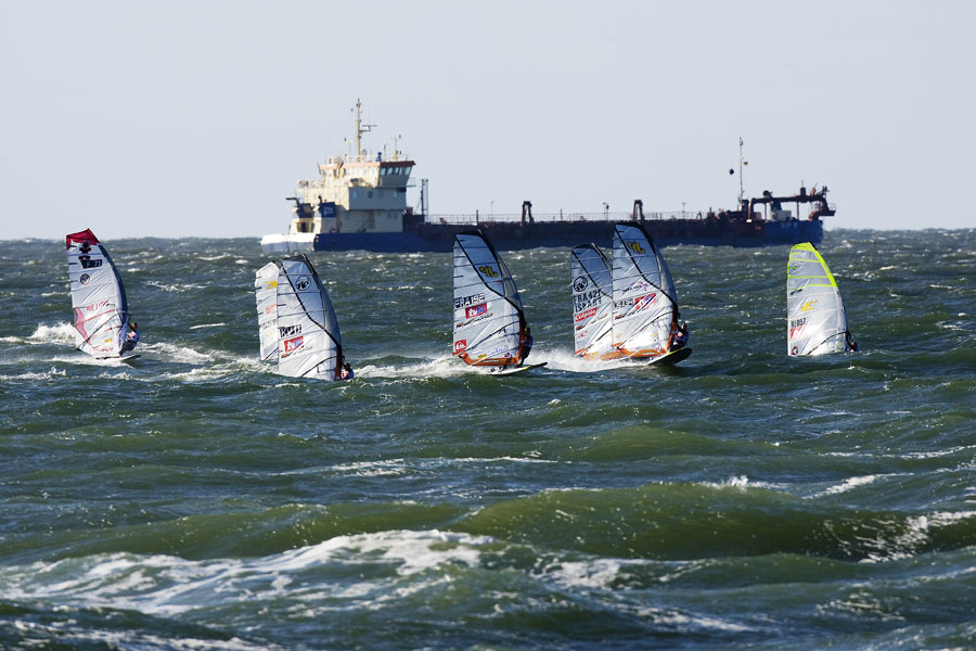 S09 sl Round four action Round four action