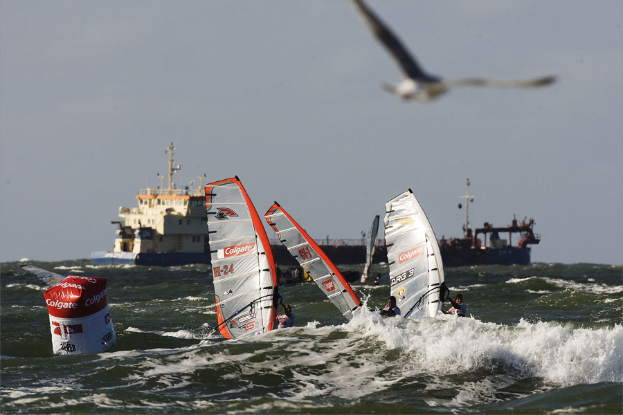 S09 sl Volwater at the mark Volwater at the mark