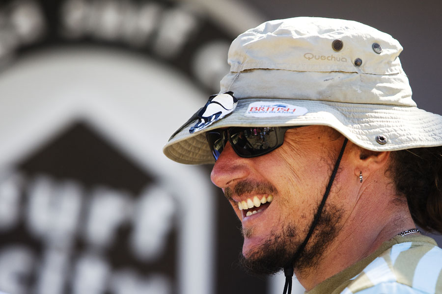 T09 ls Maynard in good spirits Maynard in good spirits