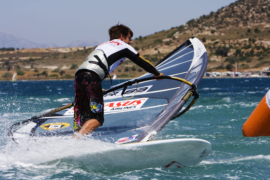 T09 sl Williams at mark one Williams at mark one