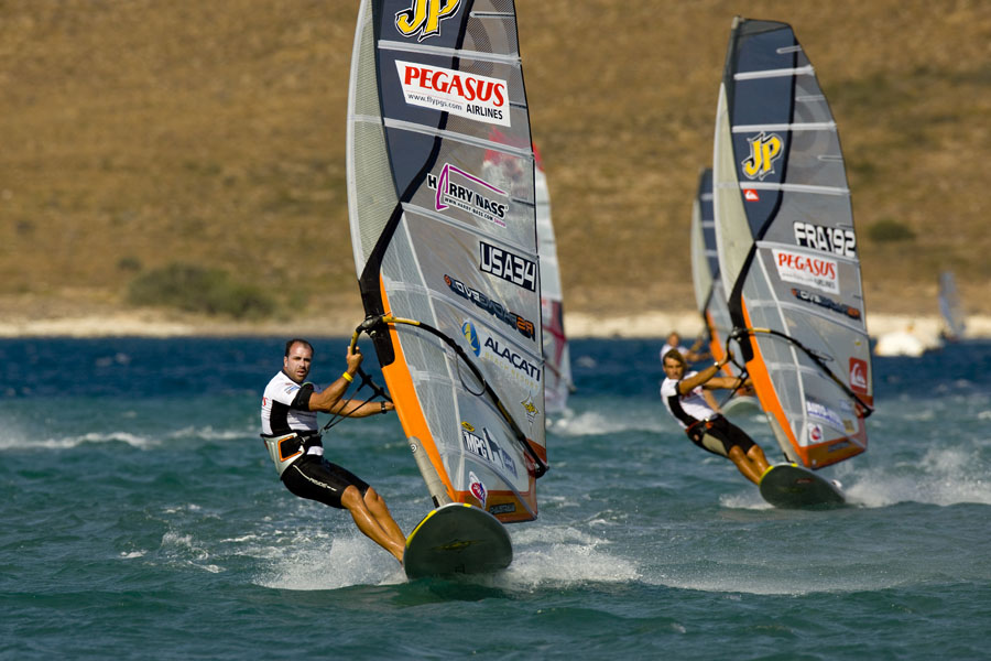 T09 sl Micah takes race four Micah takes race four