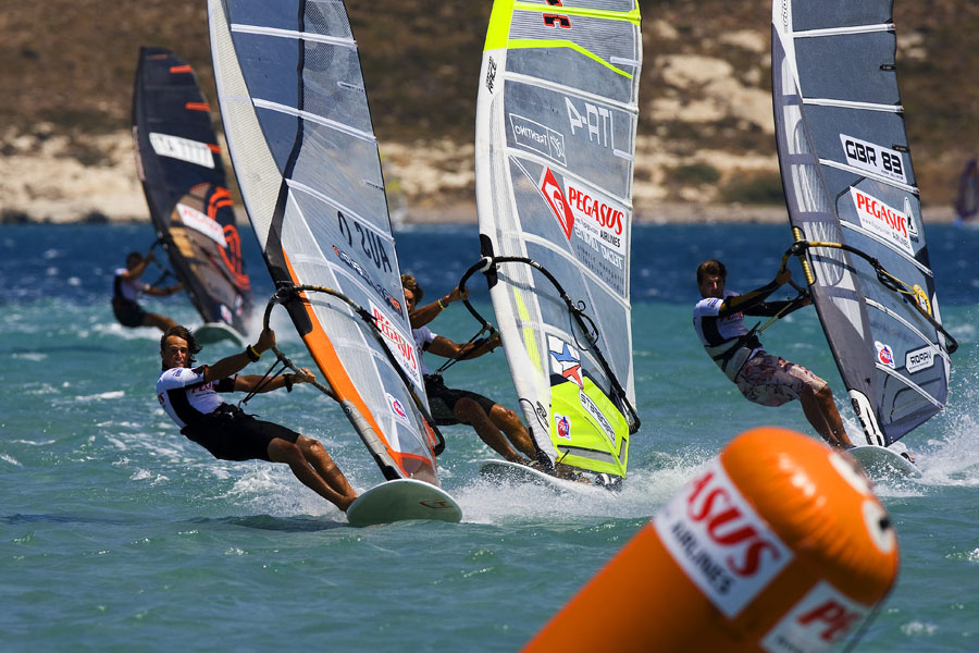 T09 sl Williams misses the cut Williams misses the cut