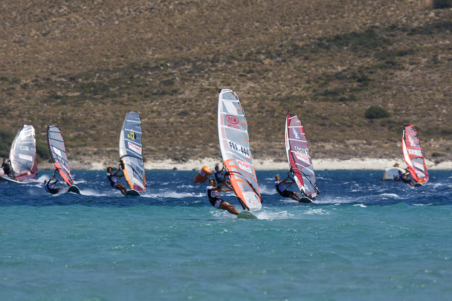 T09 sl Ghibaudo out in front Ghibaudo out in front