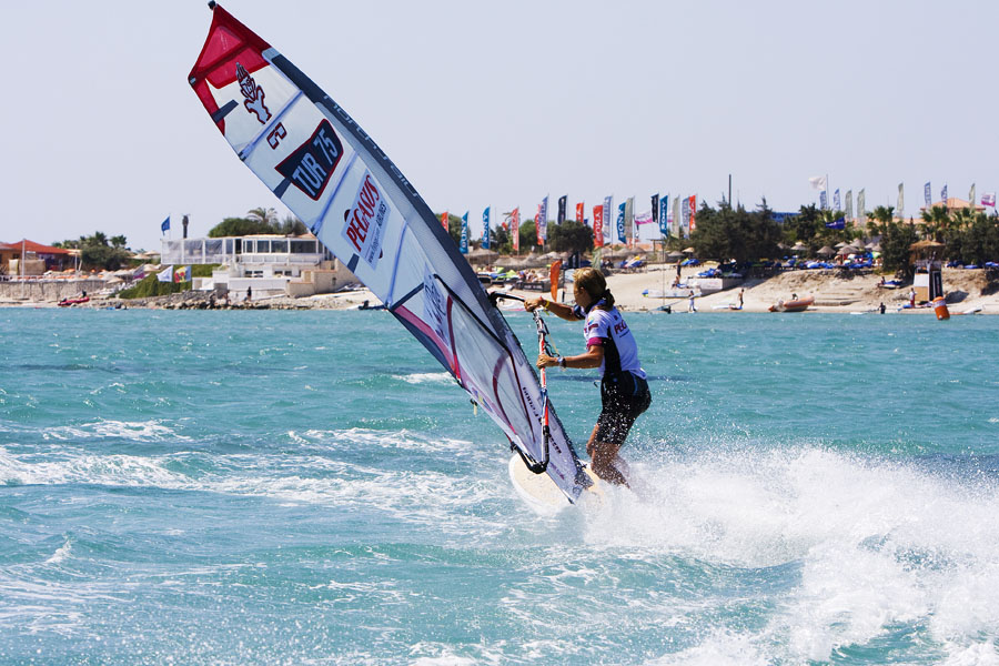 T09 sl Cagla Kubat Cagla Kubat