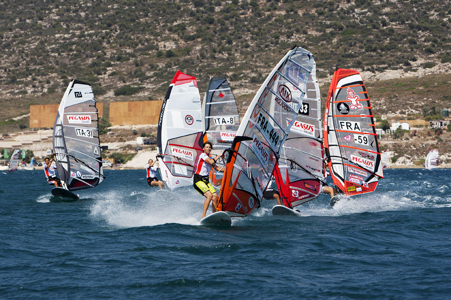 T10 sl Valerie out in front Valerie out in front