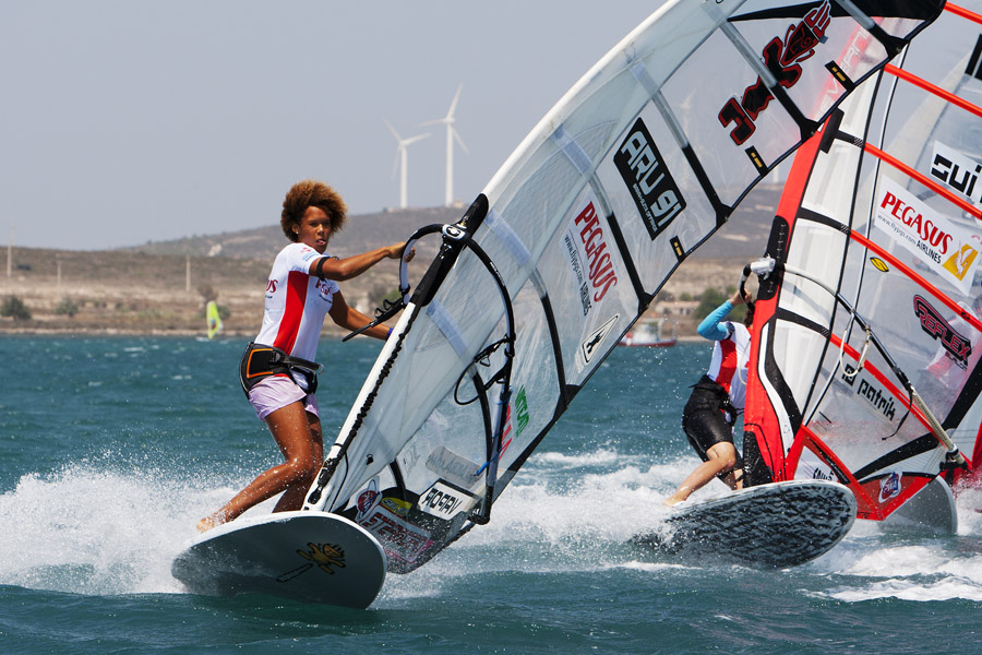 T10 sl Sarah Quita at the first gybe Sarah Quita at the first gybe