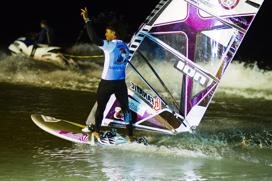 A11 fs Gollito salutes the crowds Gollito salutes the crowds