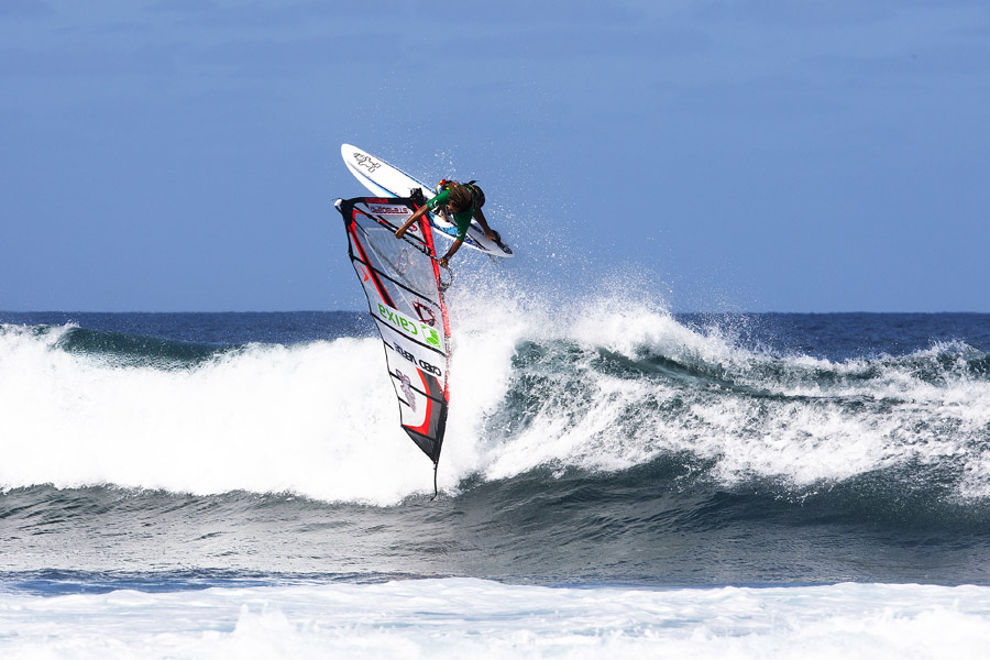 CV10 wv Goiter from Boujmaa Goiter from Boujmaa