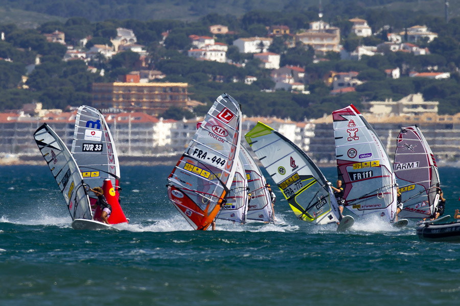 CB10 sl Women's final race one Women's final race one