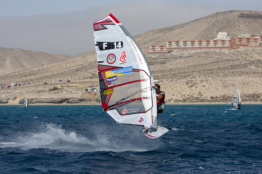 F10 sl Pierre takes off Pierre takes off