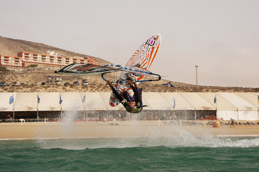 F10 fs Davy Scheffers cuts loose Davy Scheffers cuts loose