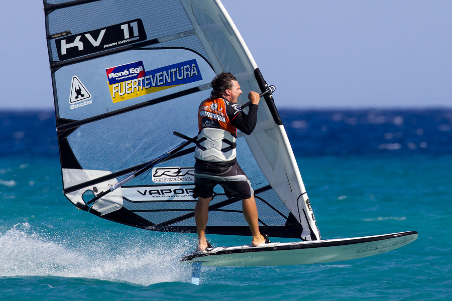 F10 sl Maynard takes his first bullet Maynard takes his first bullet