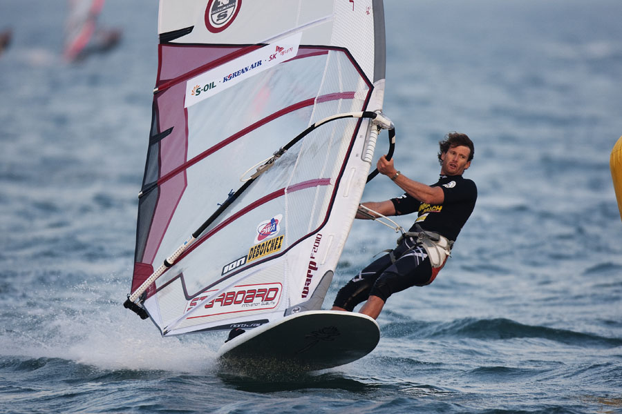 K10 sl Cyril takes race six Cyril takes race six