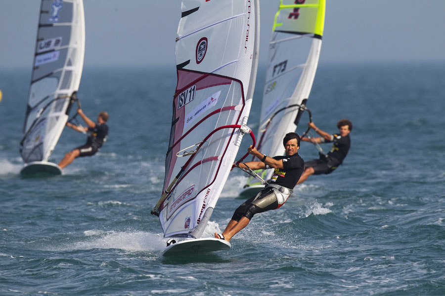 K10 sl Diaz hits the gas Diaz hits the gas