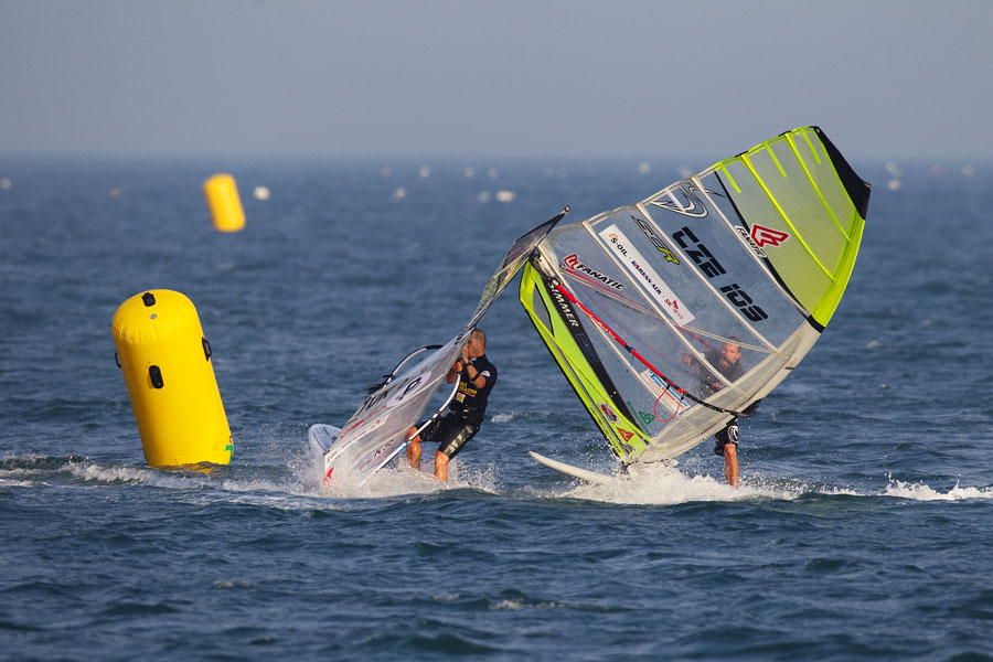 K10 sl Melina and Ertugurl go down Melina and Ertugurl go down