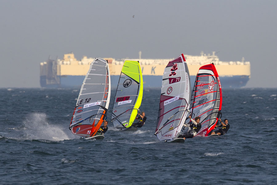 K10 sl Cyril Moussilmani heads the pack Cyril Moussilmani heads the pack