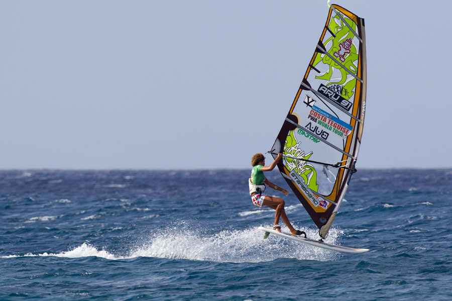 LZ10 fs Sarah goes off Sarah goes off