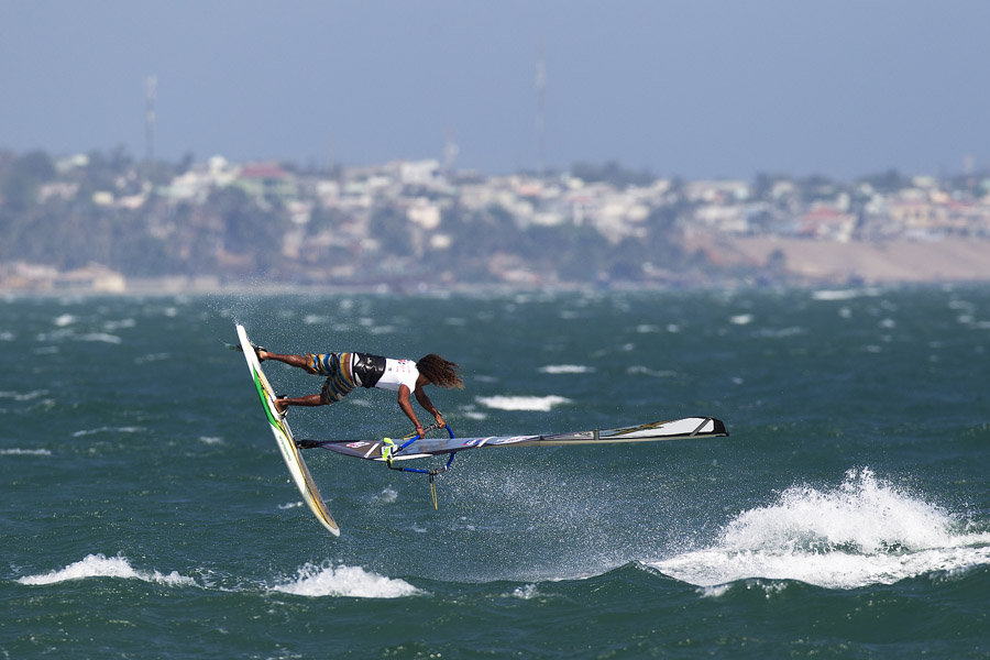 V11 fs Kiri in control Kiri in control