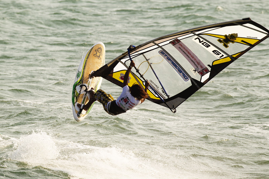 V11 fs Kiri Thode ripping Kiri Thode ripping