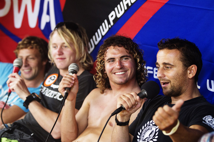 V11 ls Ben Proffitt handles the live straeming Ben Proffitt handles the live straeming